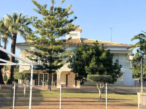 Villa te koop in Cabo Roig, Alicante, Spanje