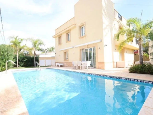 Villa te koop in Cabo Roig, Alicante, Spanje