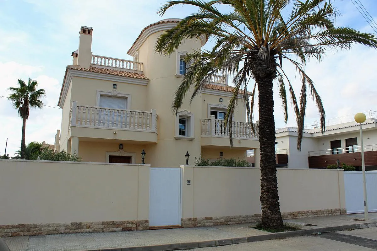 Villa te koop in Cabo Roig, Alicante, Spanje