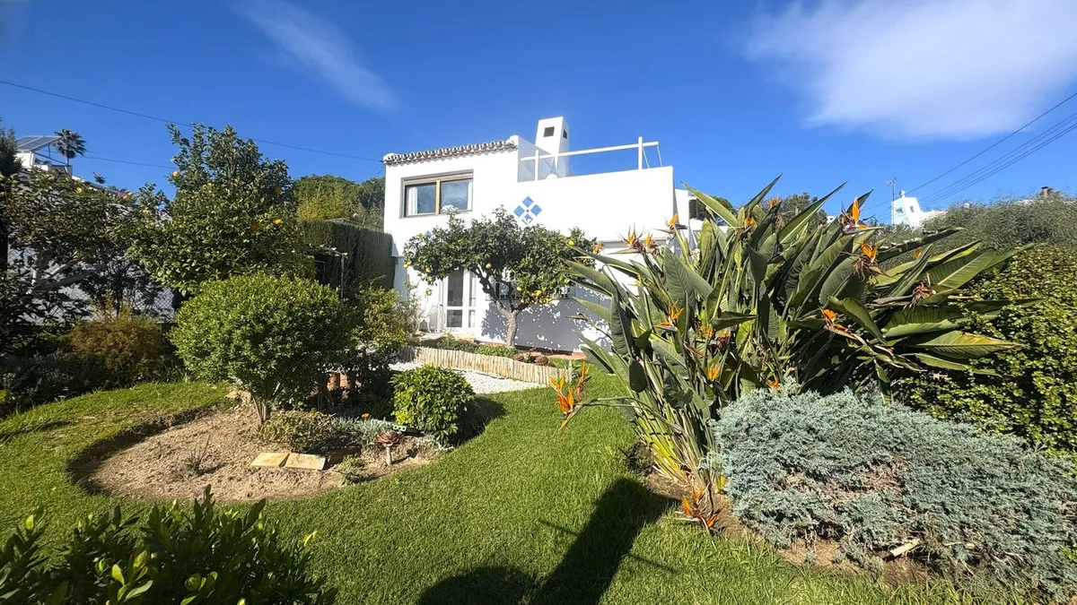 Villa te koop in Casares Playa, Malaga, Spanje