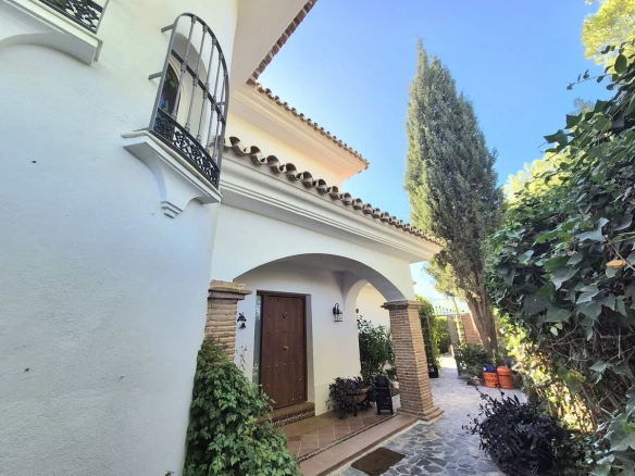 Villa te koop in Coín, Malaga, Spanje