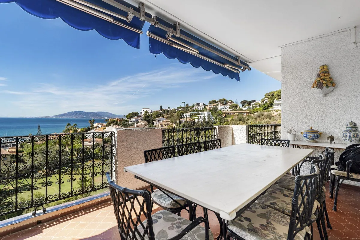 Villa te koop in El Candado, Malaga, Spanje Villa te koop in El Candado, Malaga, Spanje