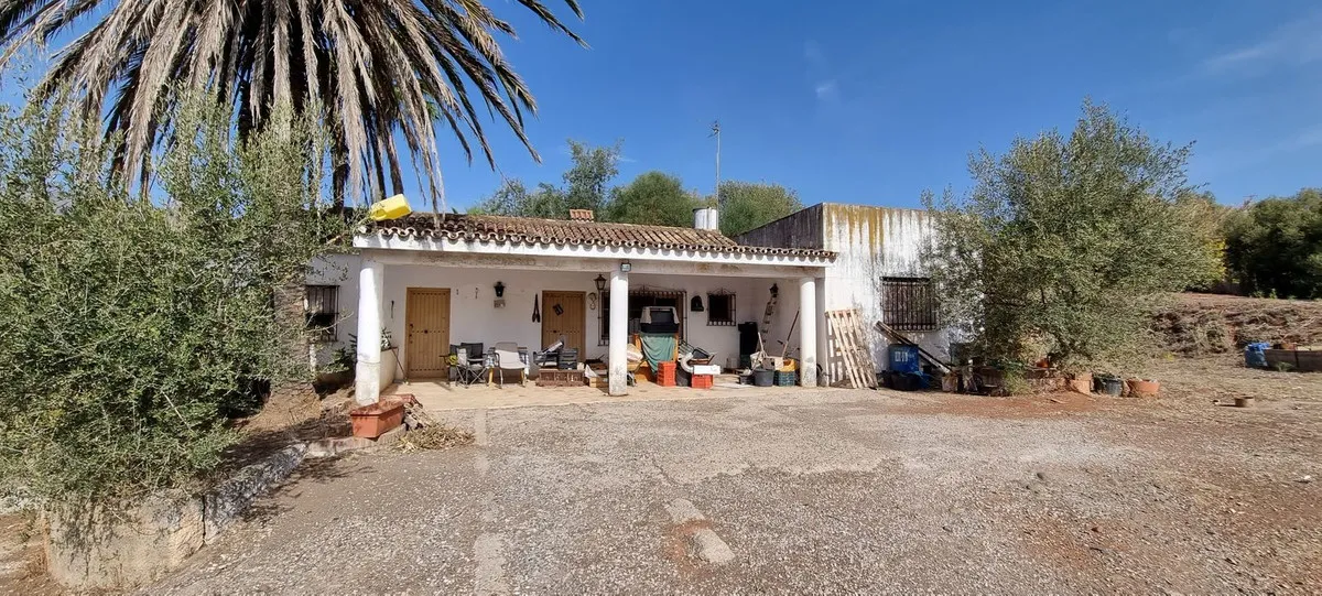 Villa te koop in Estepona, Malaga, Spanje