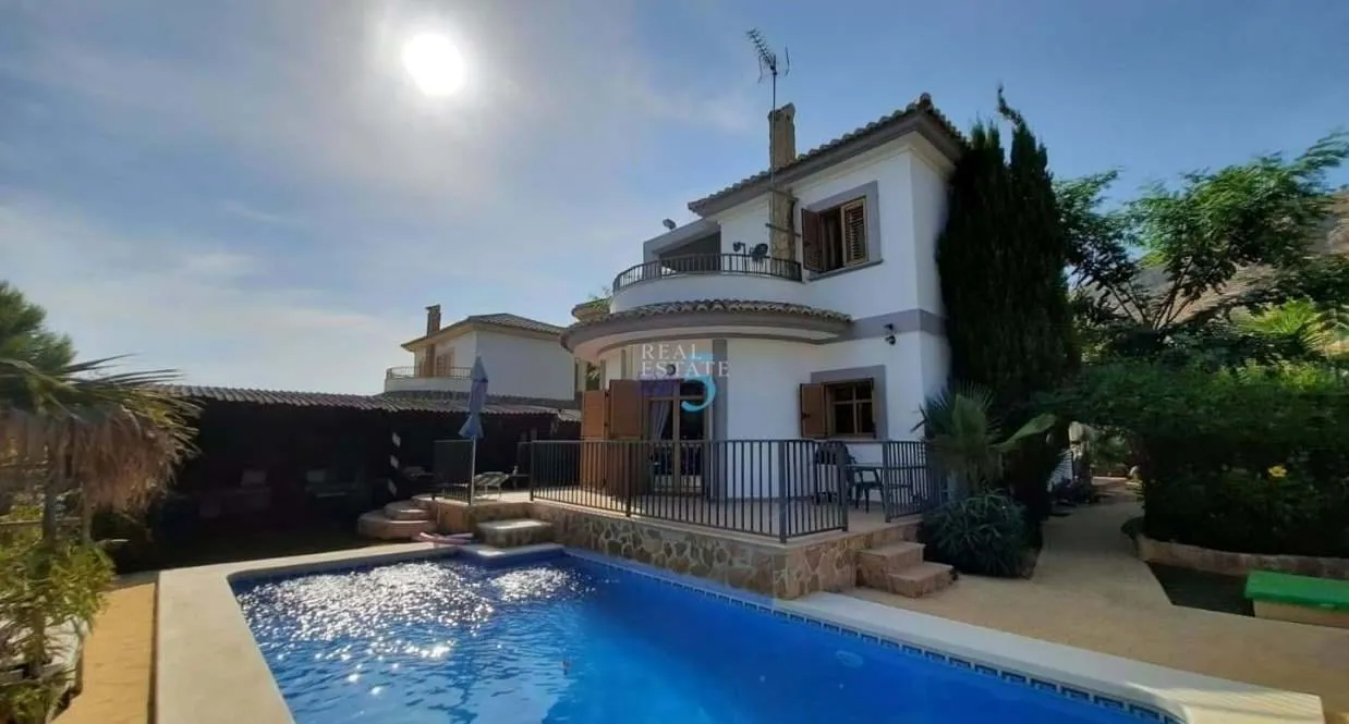 Villa te koop in Finestrat, Alicante, Spanje