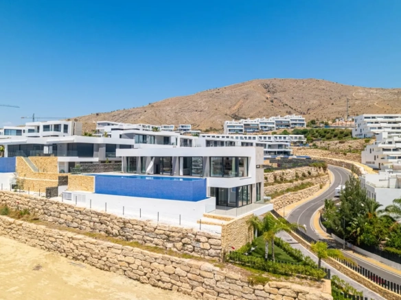 Villa te koop in Finestrat, Alicante, Spanje