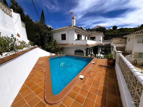 Villa te koop in La Capellania, Malaga, Spanje
