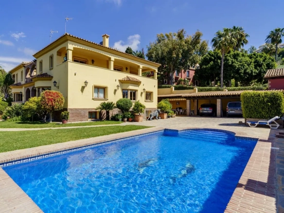 Villa te koop in La Quinta, Malaga, Spanje
