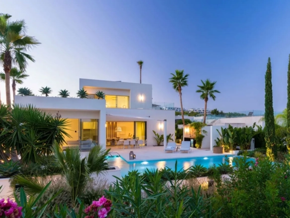 Villa te koop in Las Colinas Golf, Alicante, Spanje