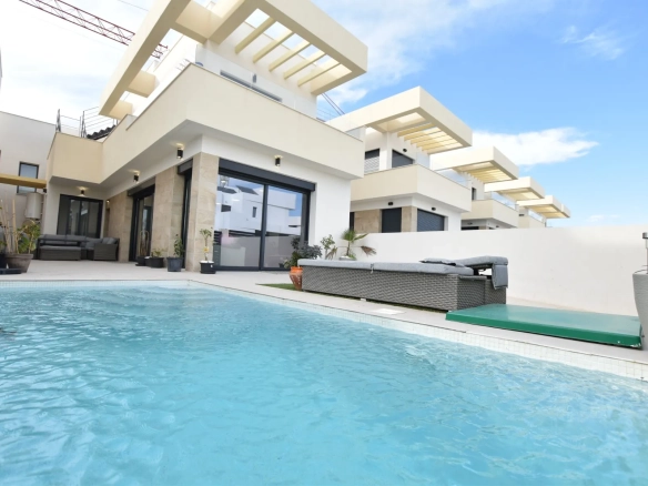 Villa te koop in Los Montesinos, Alicante, Spanje