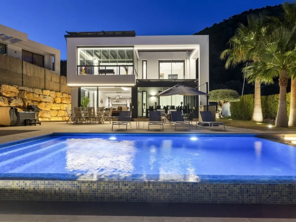 Villa te koop in Mijas, Malaga, Spanje