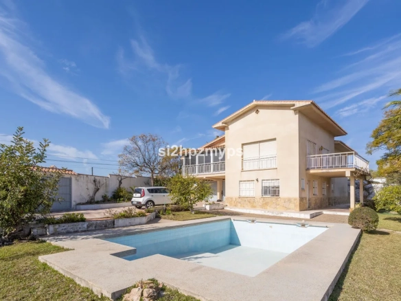 Villa te koop in Nerja, Malaga, Spanje