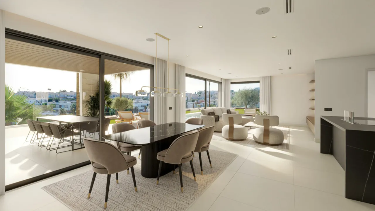 Villa te koop in New Golden Mile, Malaga, Spanje