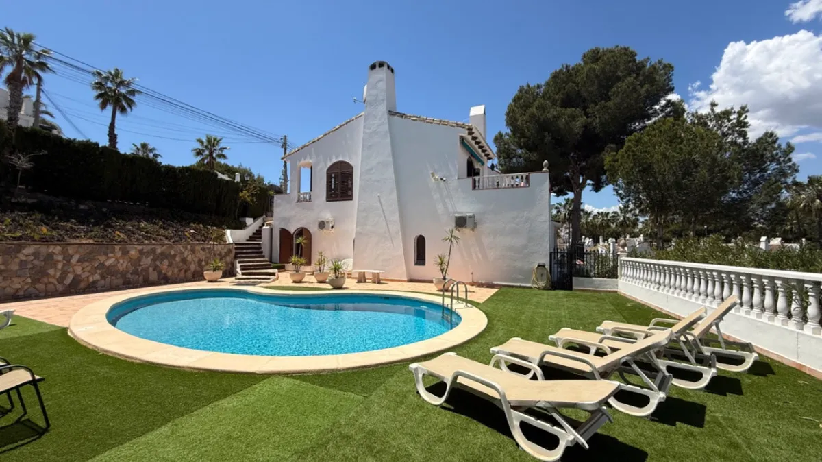 Villa te koop in Orihuela, Alicante, Spanje