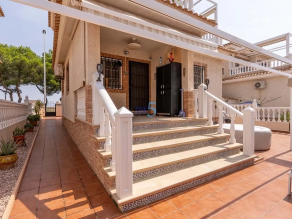 Villa te koop in Orihuela, Alicante, Spanje