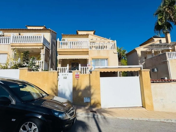 Villa te koop in Orihuela, Alicante, Spanje