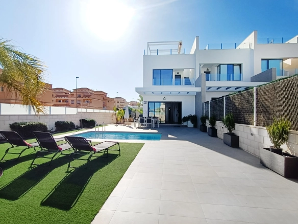 Villa te koop in Orihuela, Alicante, Spanje