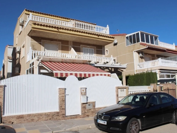 Villa te koop in Orihuela, Alicante, Spanje