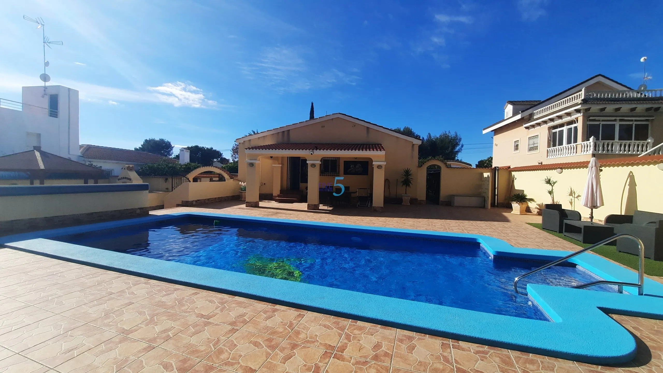 Villa te koop in Pilar de la Horadada, Alicante, Spanje