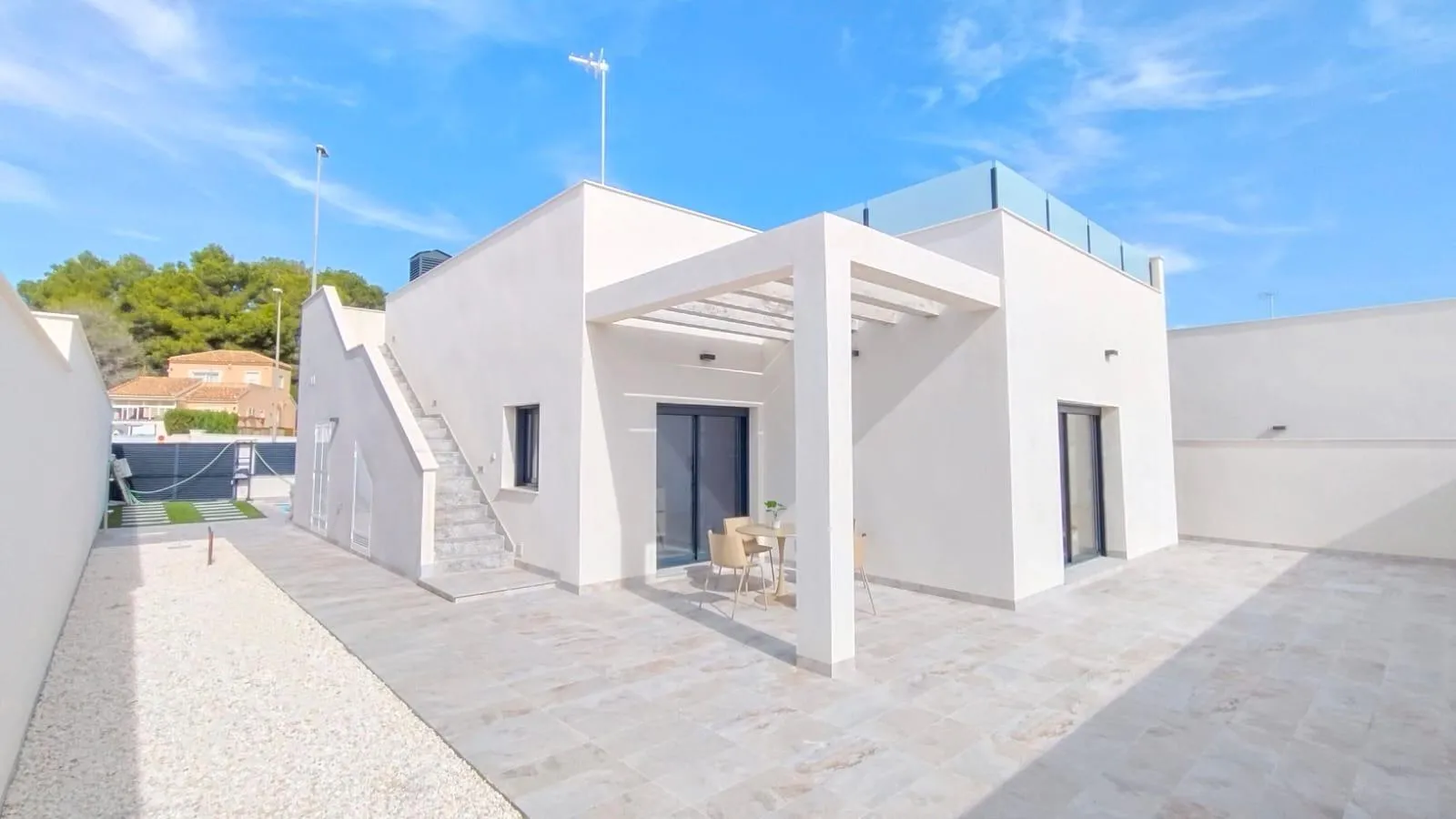 Villa te koop in Pilar de la Horadada, Alicante, Spanje Villa te koop in Pilar de la Horadada, Alicante, Spanje