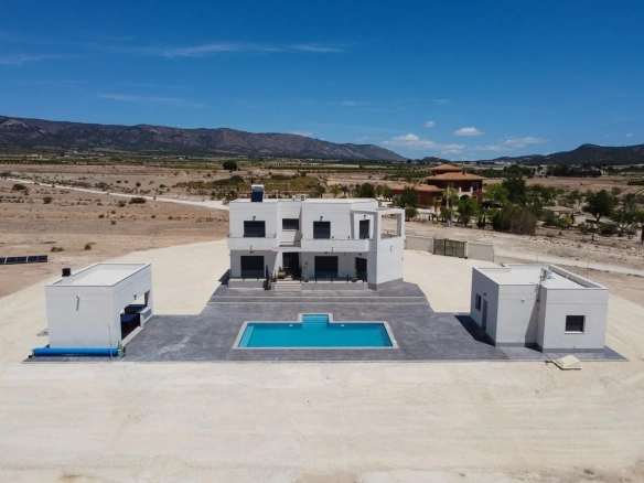 Villa te koop in Pinoso/El Pinós, Alicante, Spanje