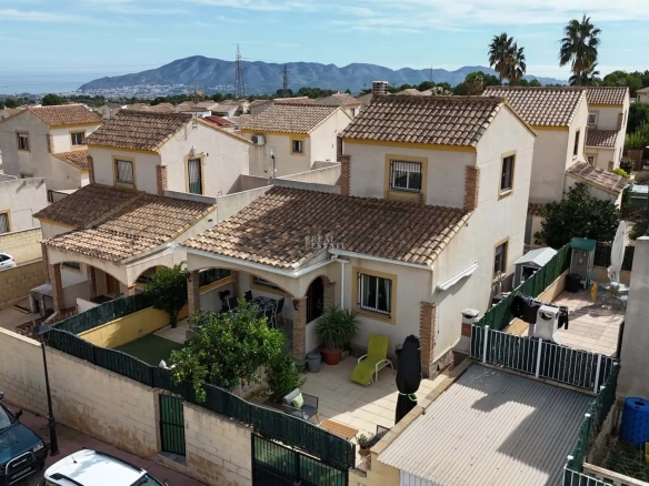 Villa te koop in Polop, Alicante, Spanje