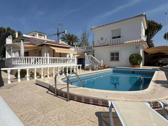 Villa te koop in Rojales, Alicante, Spanje