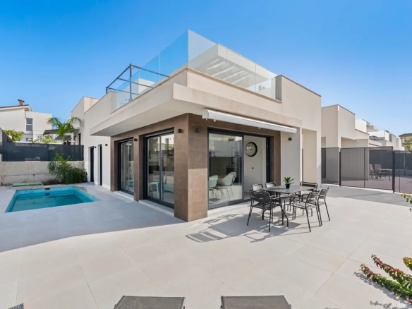 Villa te koop in San Fulgencio, Alicante, Spanje