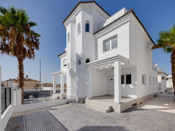 Villa te koop in San Fulgencio, Alicante, Spanje