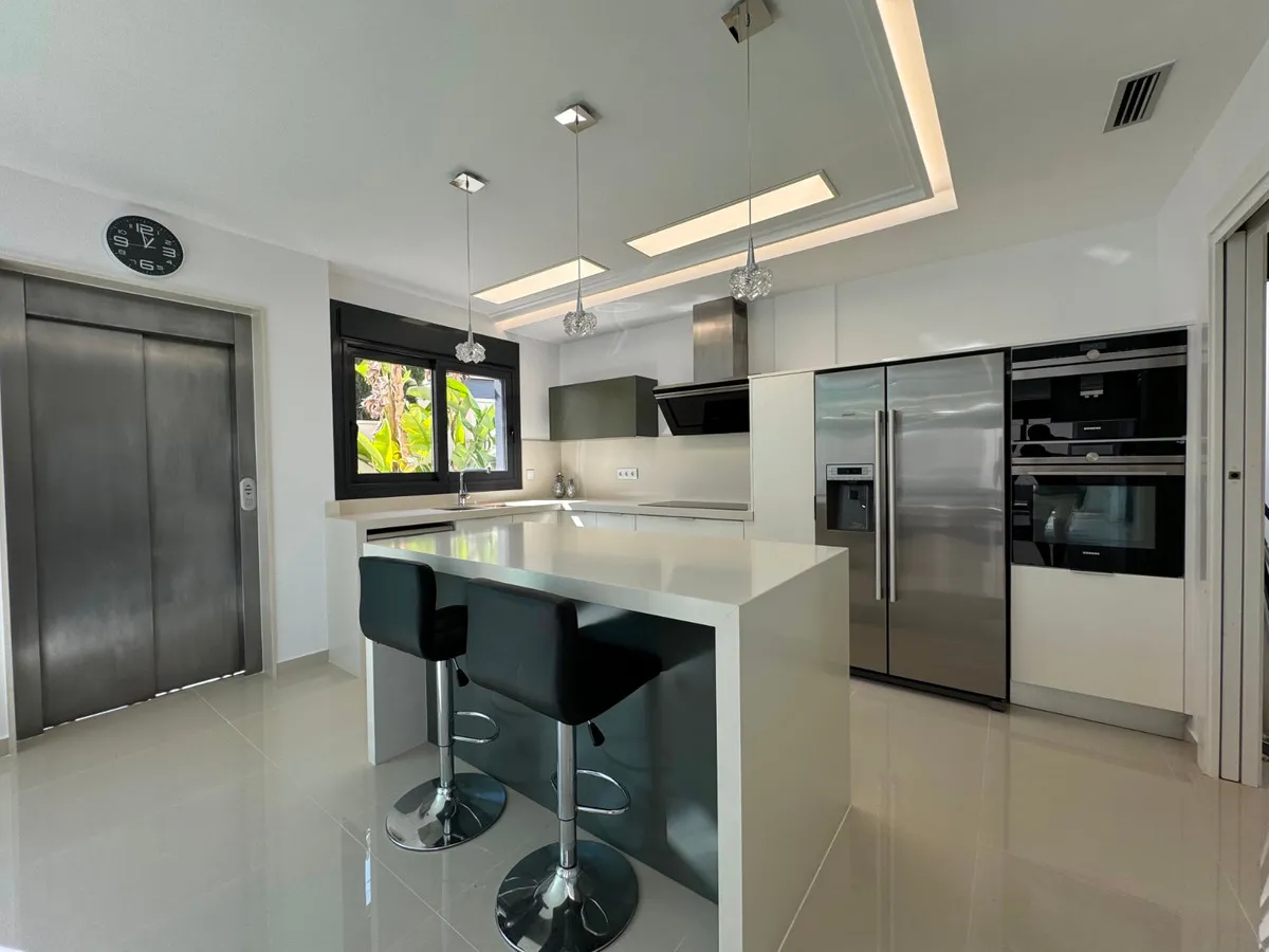 Villa te koop in San Miguel de Salinas, Alicante, Spanje