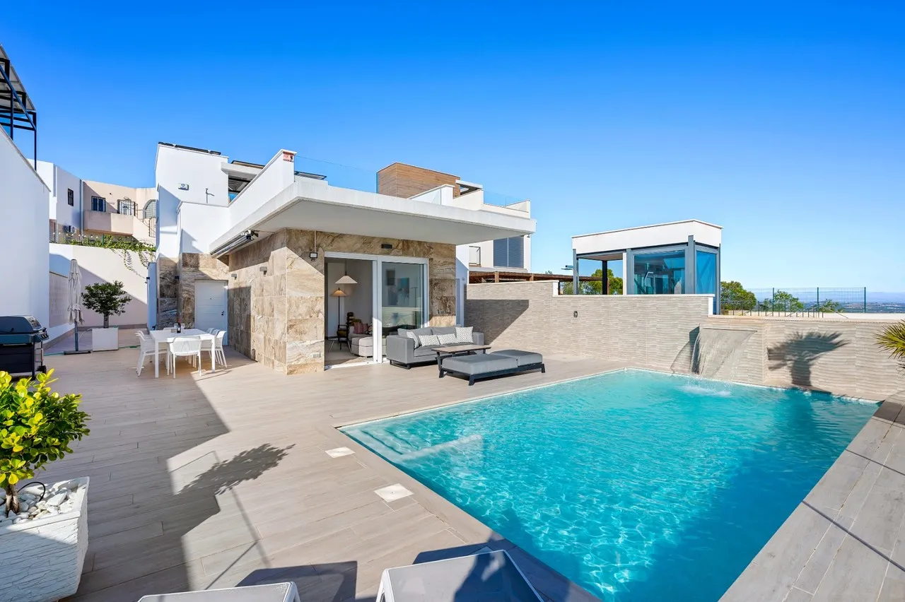 Villa te koop in San Miguel de Salinas, Alicante, Spanje