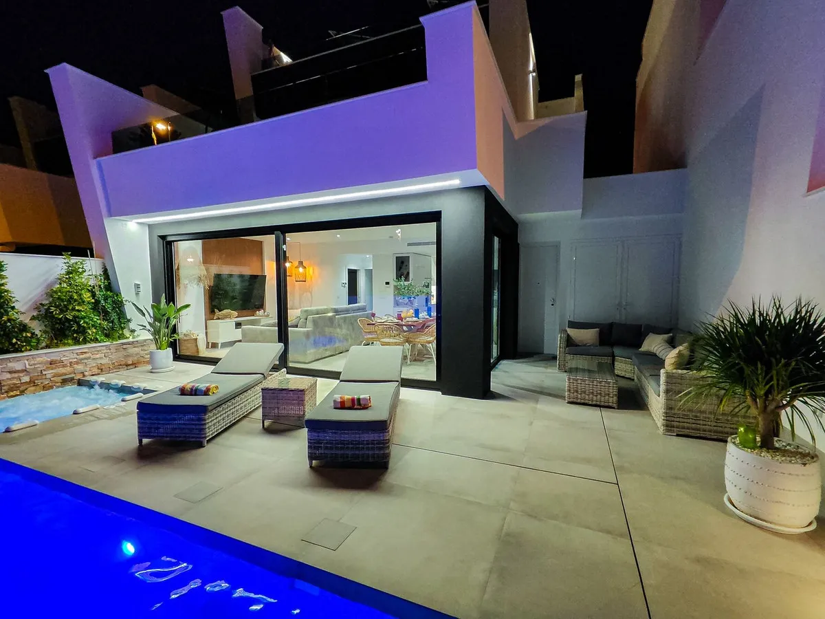 Villa te koop in Santiago de la Ribera, Murcia, Spanje