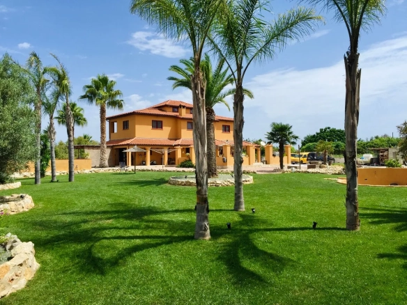 Villa te koop in Sella, Alicante, Spanje