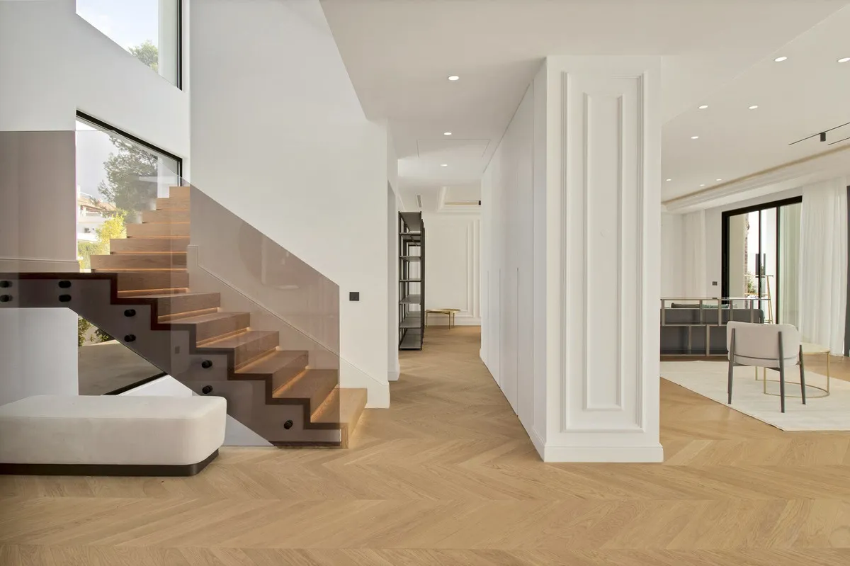 Villa te koop in The Golden Mile, Malaga, Spanje