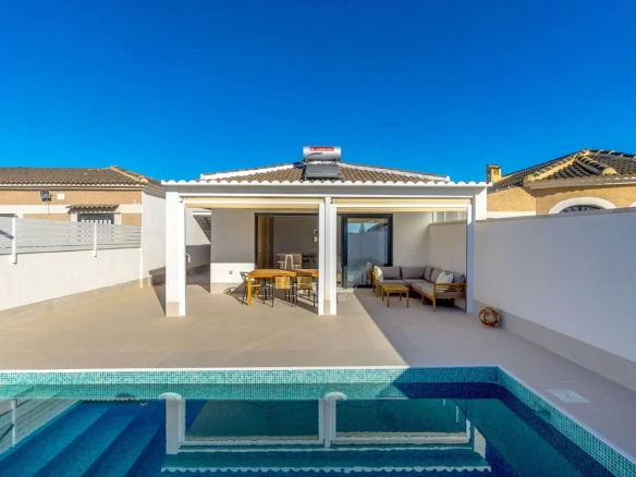 Villa te koop in Torrevieja, Alicante, Spanje
