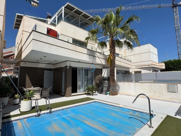 Vrijstaande woning te koop in Orihuela, Alicante, Spanje
