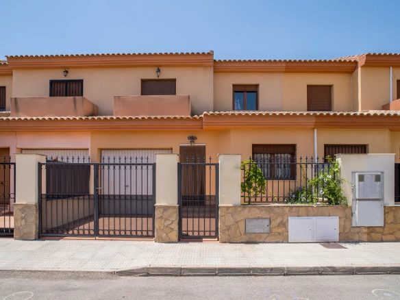 Villa te koop in Pinoso, Alicante, Spanje