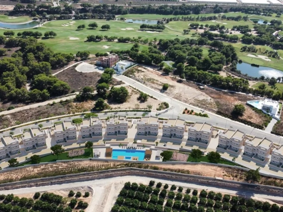 Bungalow te koop in Pilar de la Horadada, Alicante, Spanje