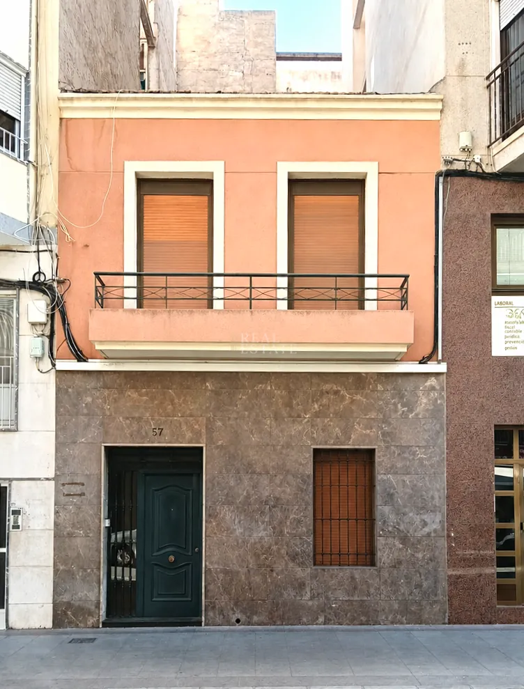 Geschakelde woning (Townhouse) te koop in Elche/Elx, Alicante, Spanje