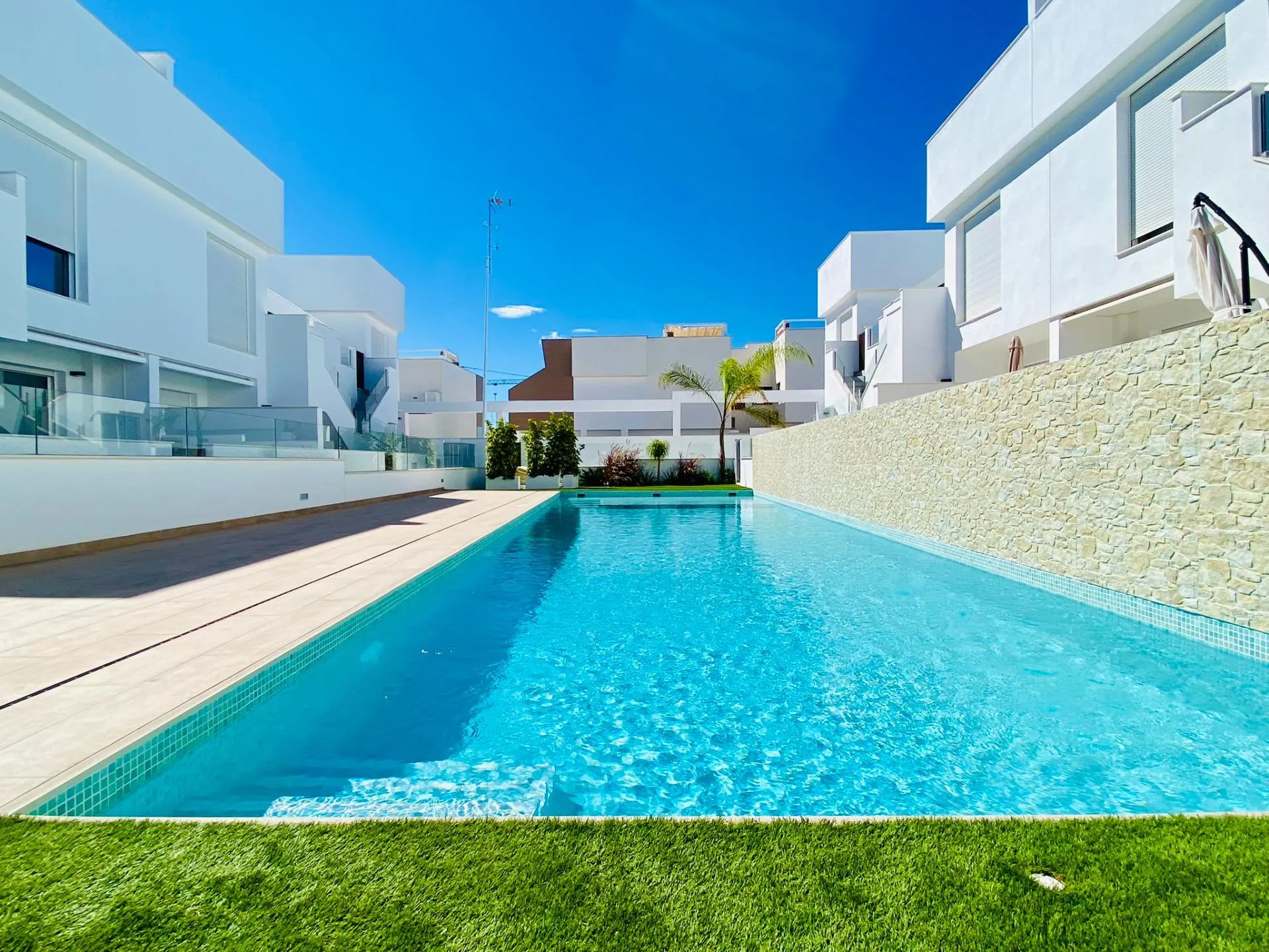 Bungalow te koop in Pilar de la Horadada, Alicante, Spanje Bungalow te koop in Pilar de la Horadada, Alicante, Spanje