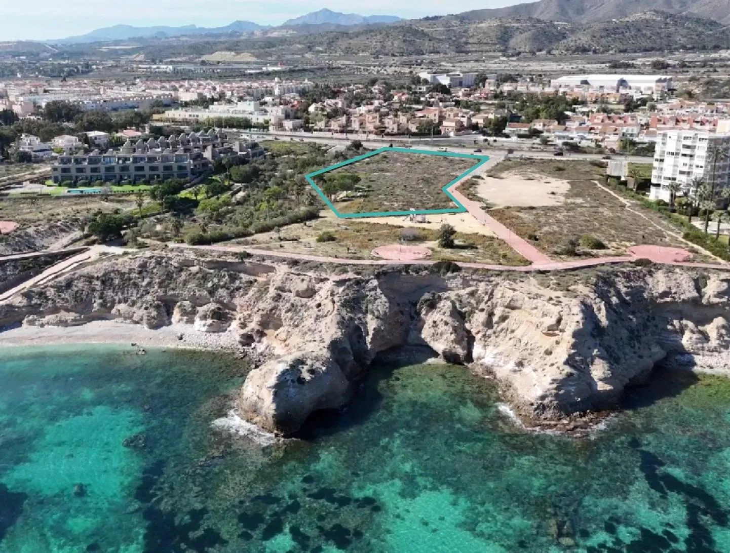 Villa te koop in El Campello, Alicante, Spanje Villa te koop in El Campello, Alicante, Spanje